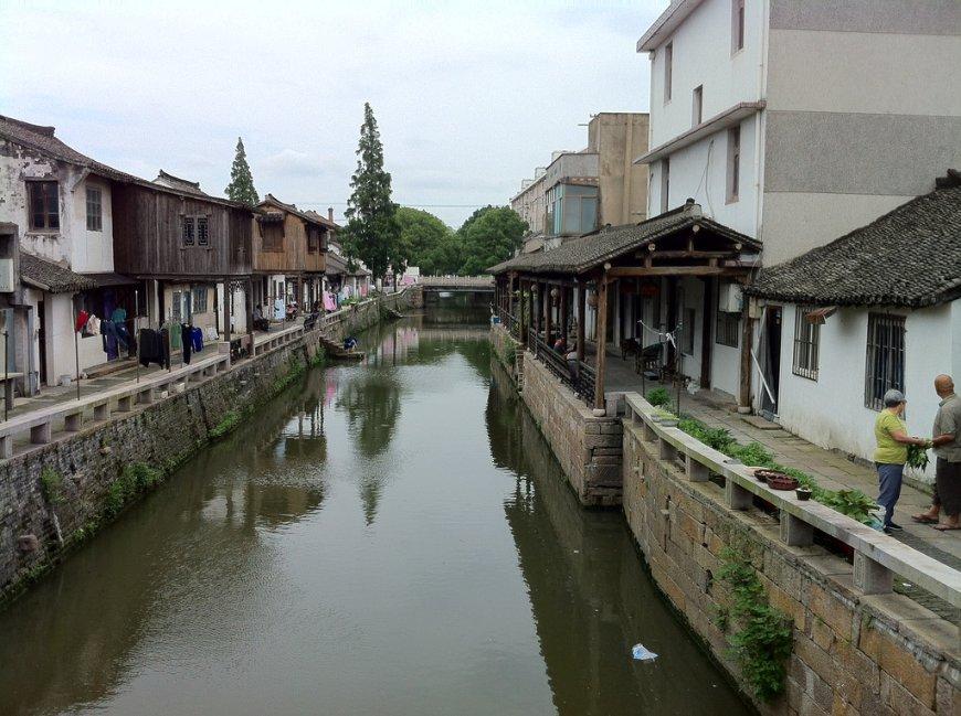 竞技游戏